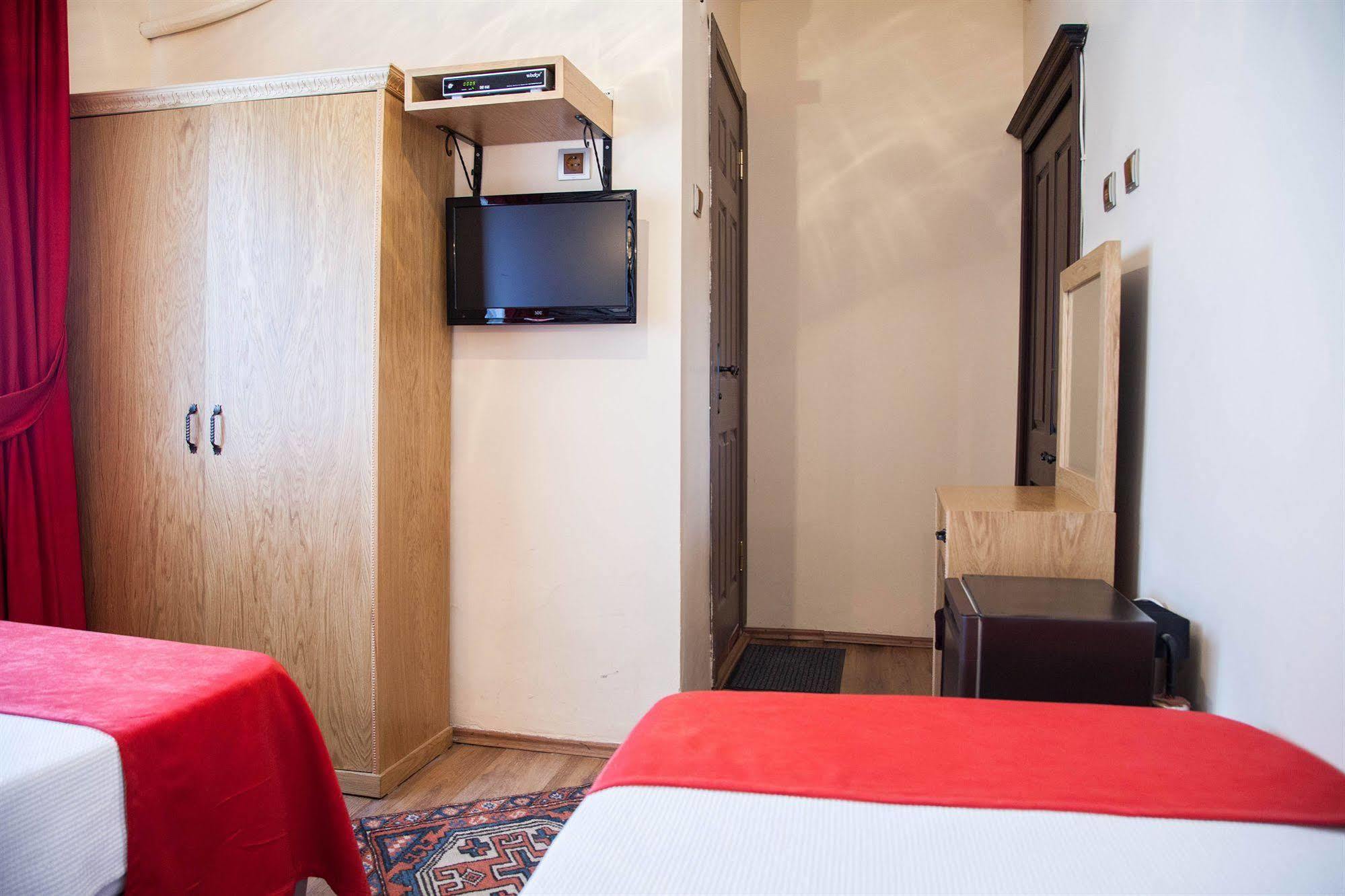 Cem Sultan Hotel Istanbul Exterior photo